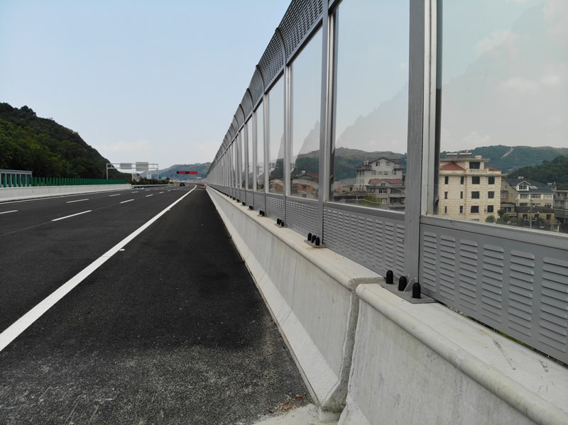 高架橋聲屏障對(duì)高層住宅有用嗎？